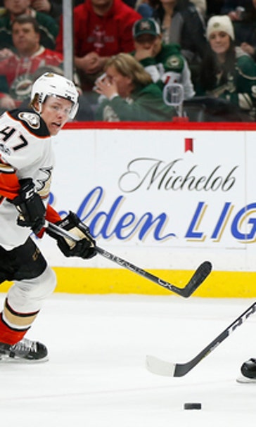 3 late goals lift surging Wild to 5-3 win over Ducks (Jan 21, 2017)